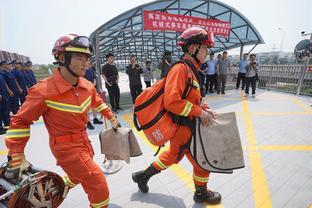 实时积分榜来了：阿森纳71分第1，利物浦71分第2，曼城70分第3