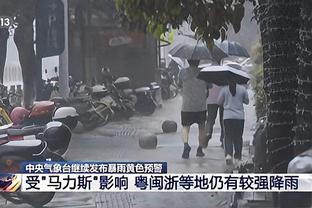 曼联4-3利物浦全场数据：射门28-25，射正11-11